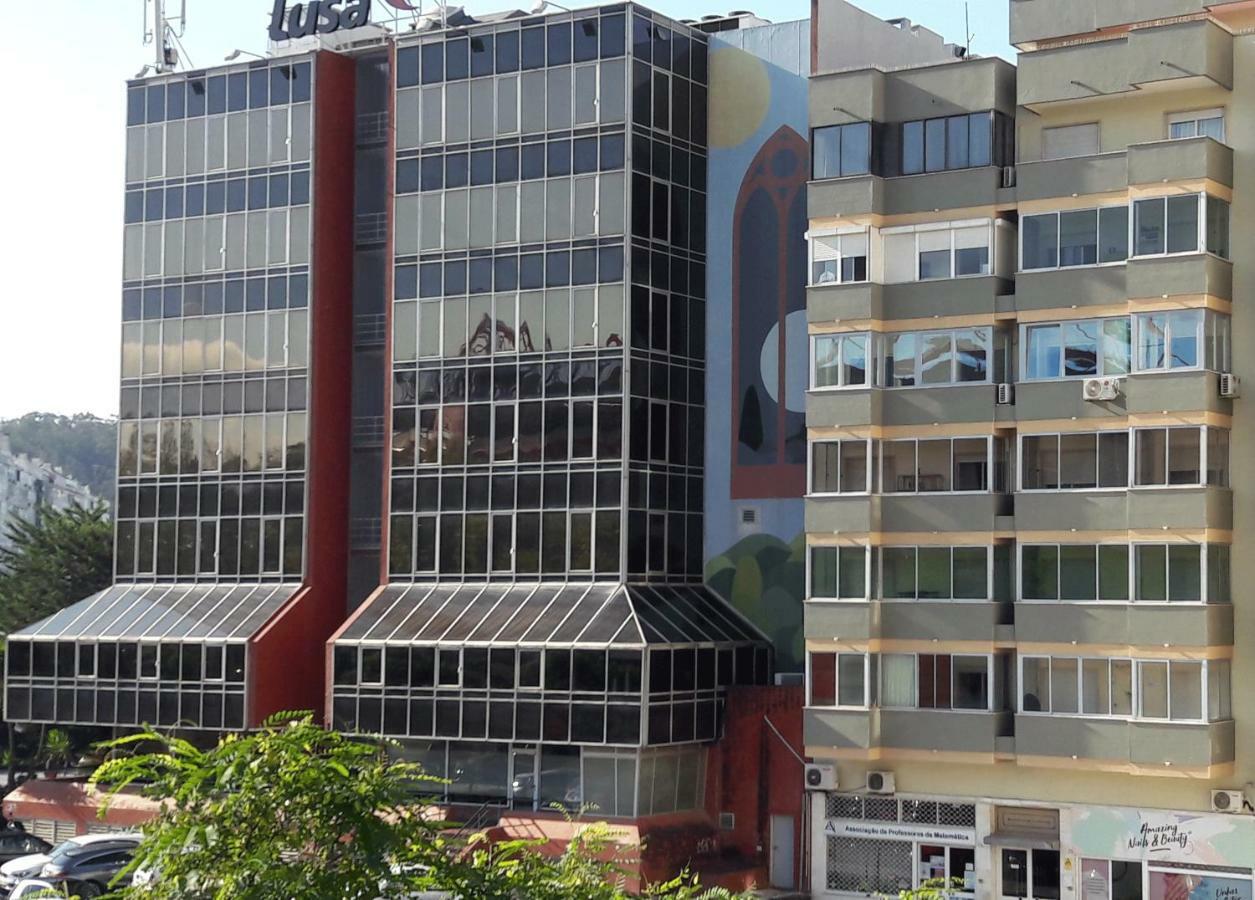 Lx Art Flats | Flat Two Hotel ลิสบอน ภายนอก รูปภาพ